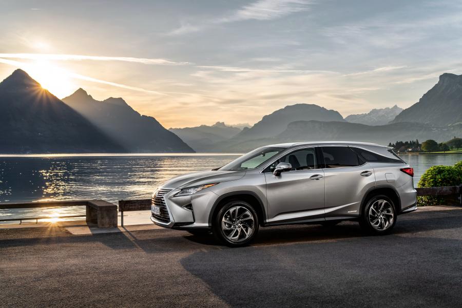  Lexus RX450hL 2018 года  (WW) (фото 22 из 45)